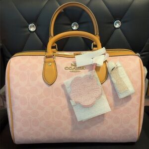 NWT COACH ROWAN LARGE POWDER PINK